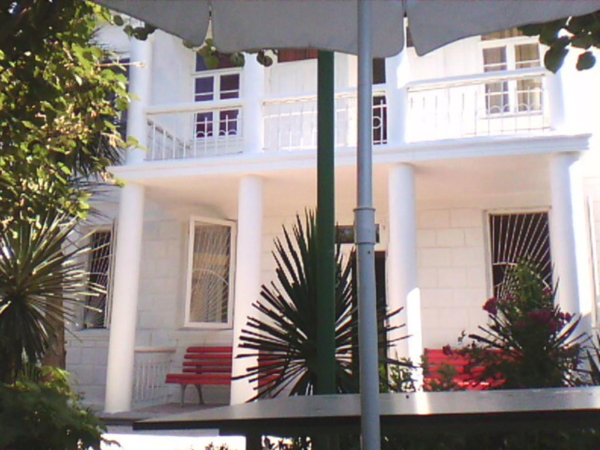 White Guest House Batumi Luaran gambar