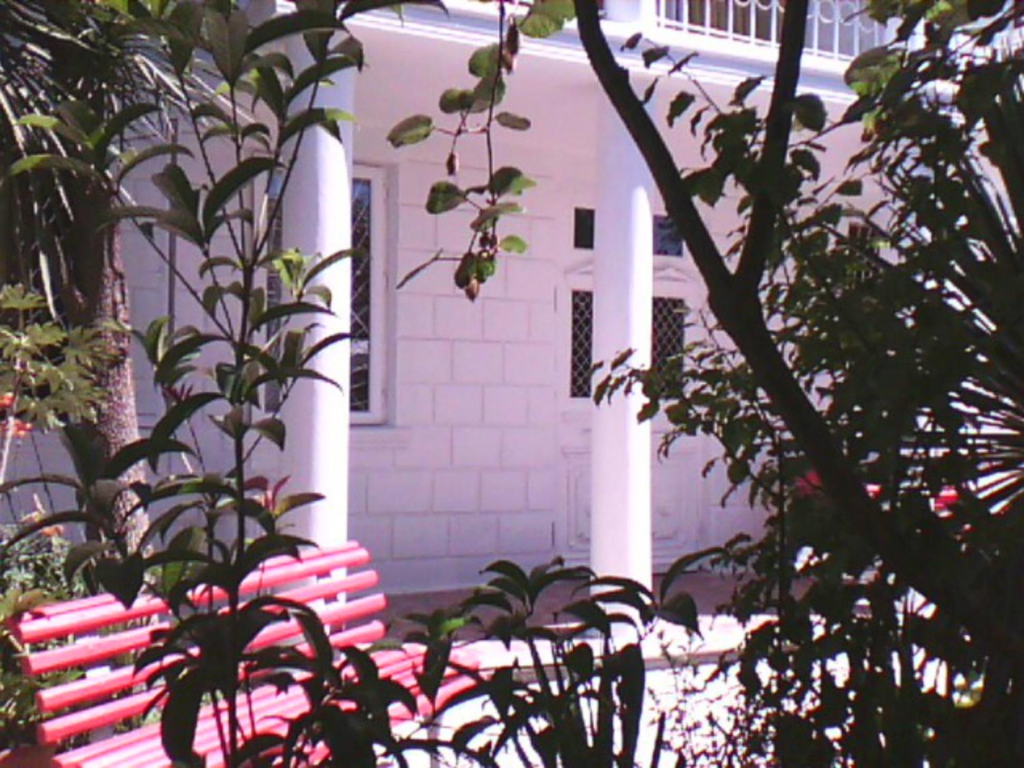 White Guest House Batumi Luaran gambar
