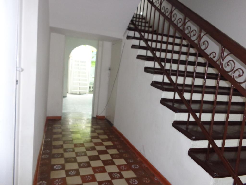 White Guest House Batumi Bilik gambar
