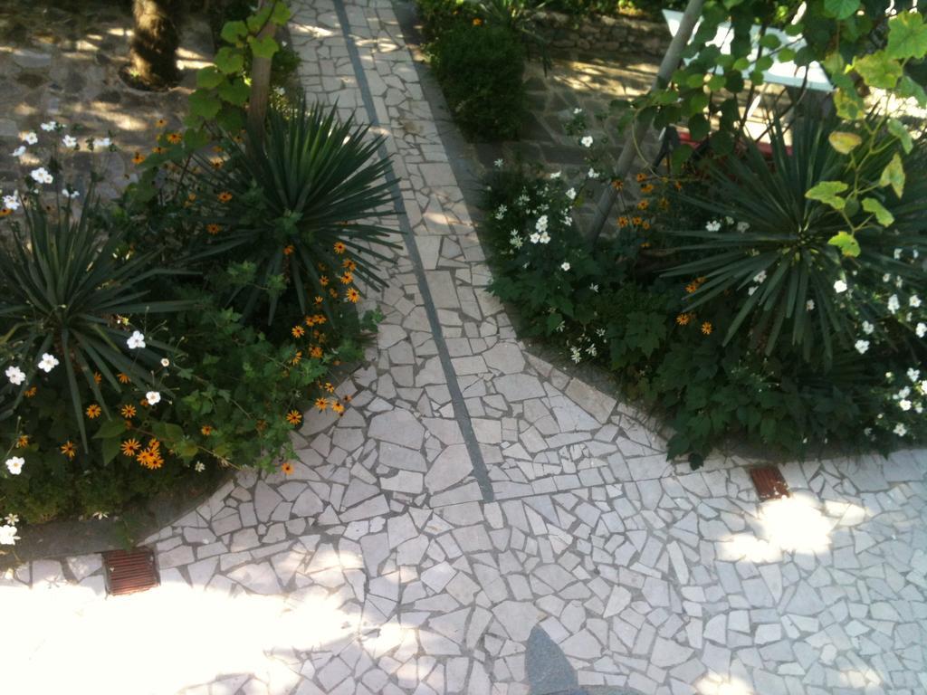 White Guest House Batumi Luaran gambar